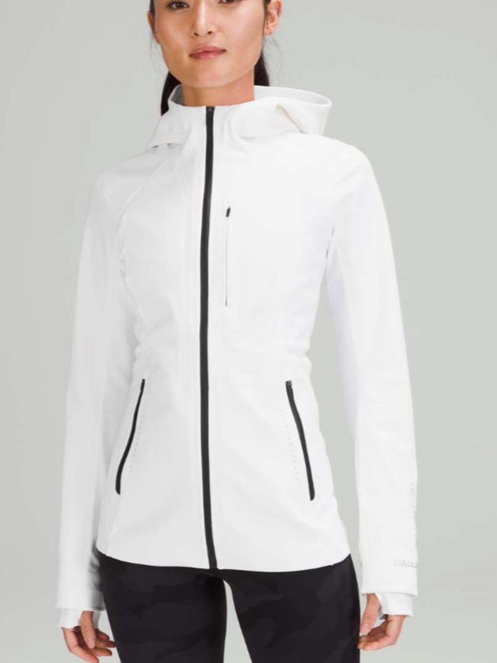 Lululemon Cross Chill Jacket *RepelShell
White Size 2